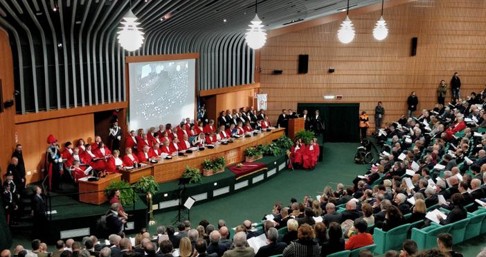 Anno giudiziario a Torino: il pg Saluzzo attacca il ministro Bonafade sui migranti Anno giudiziario a Torino: il pg Saluzzo attacca il ministro Bonafade sui migranti