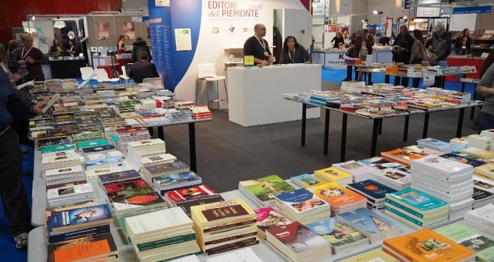Padiglione 4 Salone del Libro, Leon: &quot;Qualcosa non ha funzionato: sconti del 50% agli espositori&quot;