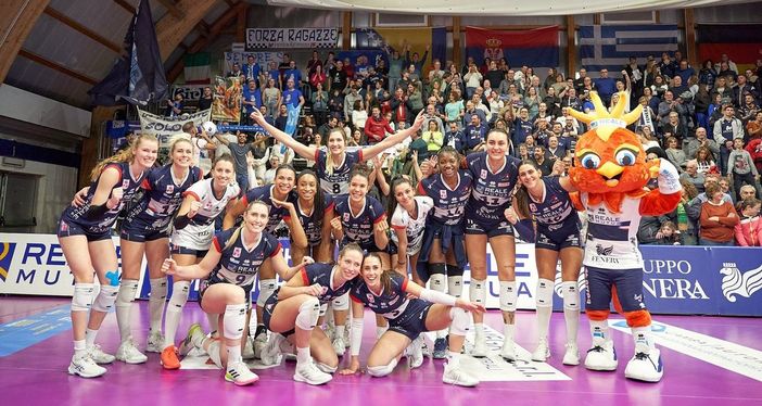 La Reale Mutua Fenera Chieri ’76 torna al successo in campionato con un 3-0 su Vallefoglia La Reale Mutua Fenera Chieri ’76 torna al successo in campionato con un 3-0 su Vallefoglia