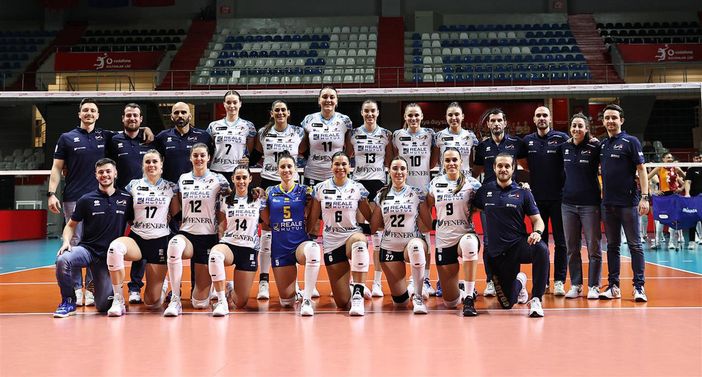 CEV Challenge Cup, la Reale Mutua Fenera Chieri ’76 vince 1-3 a Istanbul CEV Challenge Cup, la Reale Mutua Fenera Chieri ’76 vince 1-3 a Istanbul