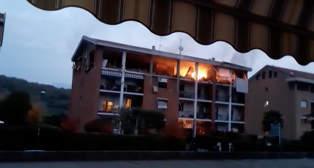 L'incendio nell'alloggio della palazzina di piazza Sabin