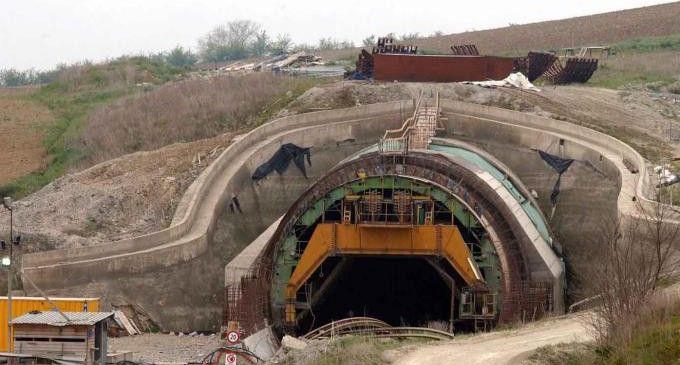 Il cantiere Tav a Chiomonte Il cantiere Tav a Chiomonte