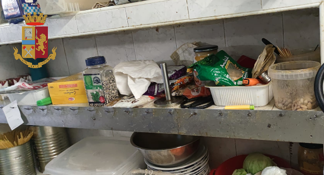 Uno dei locali controllati e ispezionati Uno dei locali controllati e ispezionati