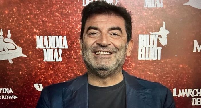 Mattatore a teatro, tifoso alle Atp. Max Giusti: "C'è il mio zampino nell'assegnazione delle Finals a Torino" Mattatore a teatro, tifoso alle Atp. Max Giusti: "C'è il mio zampino nell'assegnazione delle Finals a Torino"