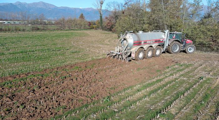 Smog, scatta il divieto di spandimento di concimi naturali che possono generare polveri sottili PM10 e PM2,5