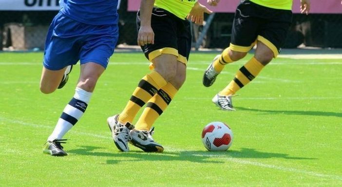 Il Comitato tecnico scientifico contrario alla ripartenza degli sport di contatto: niente calcetto