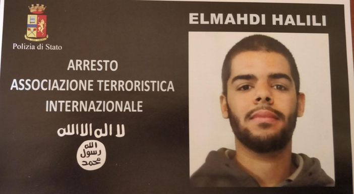 Terrorista arrestato nel Torinese: "Studiava da lupo solitario" (VIDEO) Terrorista arrestato nel Torinese: "Studiava da lupo solitario" (VIDEO)