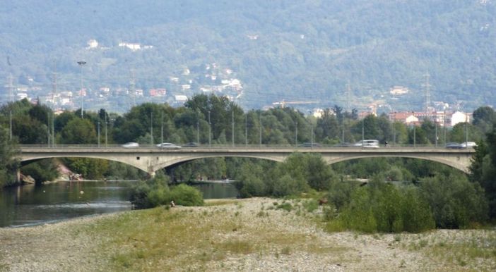 Ponte Ferdinando Savoia, a settembre via ai lavori di manutenzione: cambia la viabilità Ponte Ferdinando Savoia, a settembre via ai lavori di manutenzione: cambia la viabilità