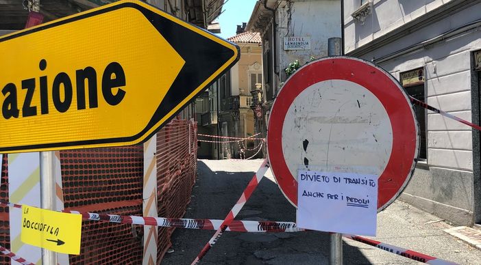 Cavoretto, gravi disagi causati dalla chiusura totale della strettoia della strada ai Ronchi sulla rotonda