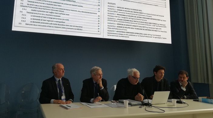 Studio Osservatorio Torino-Lione: &quot;Opera necessaria per spostare il traffico dalla strada alla ferrovia&quot;