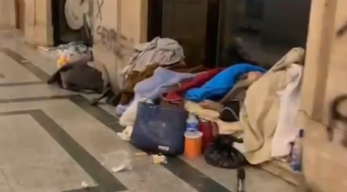 Clochard in strada, Firrao (Torino Bellissima): "In via Viotti il dormitorio dimenticato"