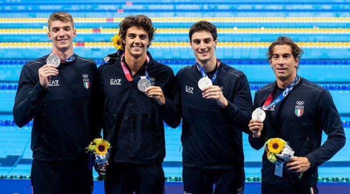 Miretti e gli staffettisti azzurri Miretti e gli staffettisti azzurri