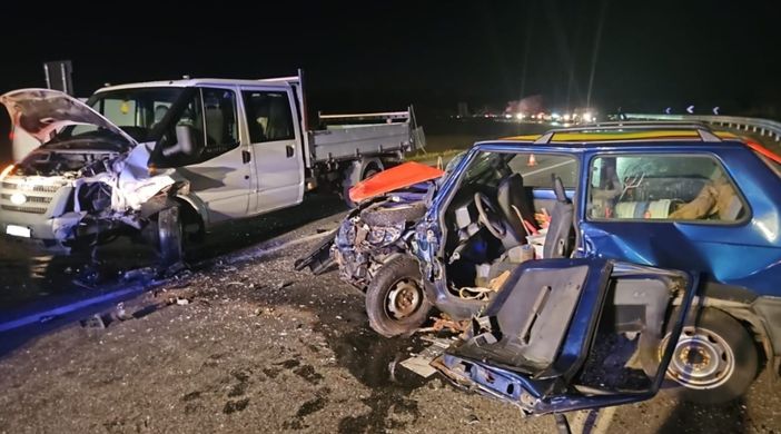 La strada dopo il fontale alla rotonda dell'ippodromo di Vinovo