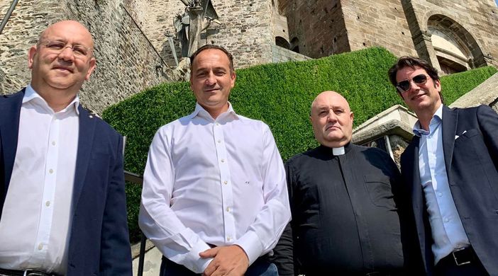Sacra di San Michele, il rettore don Claudio Papa ha incontrato il governatore Cirio Sacra di San Michele, il rettore don Claudio Papa ha incontrato il governatore Cirio