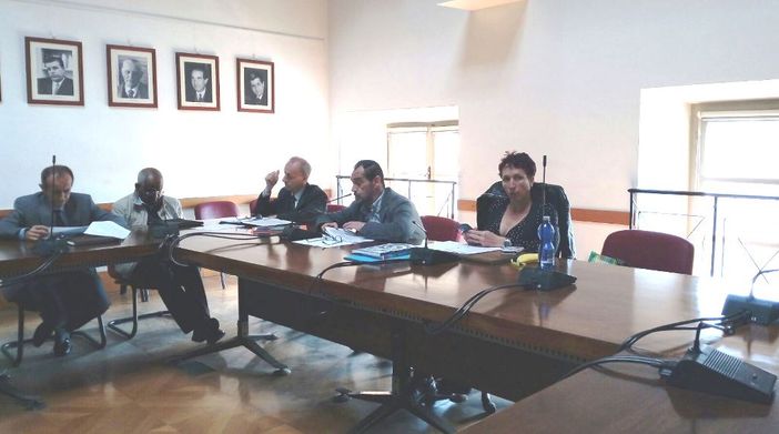 Scontri a Vanchiglia, l'assessore Finardi bacchetta la Questura e i centri sociali Scontri a Vanchiglia, l'assessore Finardi bacchetta la Questura e i centri sociali