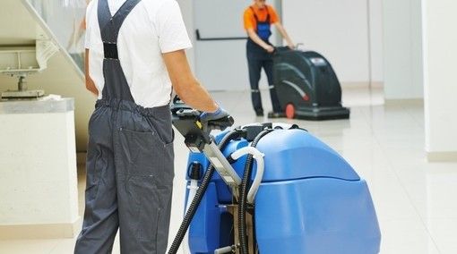 Problemi nella ditta di pulizie del Comune, ISS Italia respinge le accuse: &quot;Ritardo nei pagamenti ma la qualità del servizio è sempre stata ottima&quot;