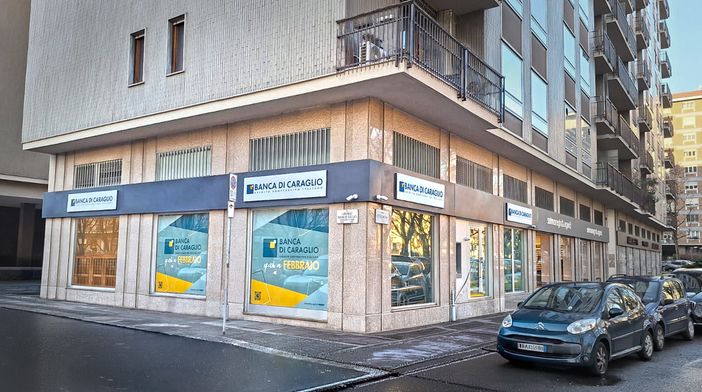 La sede della Banca di Caraglio a Torino in corso Peschiera 265 La sede della Banca di Caraglio a Torino in corso Peschiera 265