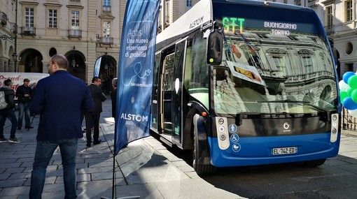 Ad inizio 2021 per le strade di Torino 50 nuovi bus elettrici: due offerte per il bando di gara Ad inizio 2021 per le strade di Torino 50 nuovi bus elettrici: due offerte per il bando di gara