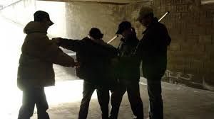 Baby gang in azione nelle piscine, l'appello dei docenti: "Dall’onda del disagio alla spinta educativa"