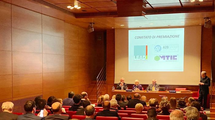 Giovedì 14 novembre si è tenuta a Milano la 1° edizione del “Premio Innovazione Aisom” Giovedì 14 novembre si è tenuta a Milano la 1° edizione del “Premio Innovazione Aisom”