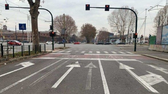 A Torino incroci e strisce pedonali, la Città stanzia 300mila euro A Torino incroci e strisce pedonali, la Città stanzia 300mila euro