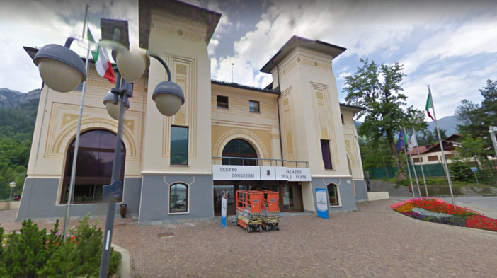 Bardonecchia, conferita la cittadinanza onoraria all'Arma dei Carabinieri Bardonecchia, conferita la cittadinanza onoraria all'Arma dei Carabinieri