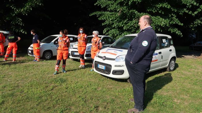 Il Club Alpino Italiano dona 5 auto all'Anpas del Piemonte e Valle D'Aosta: consegnate le vetture Il Club Alpino Italiano dona 5 auto all'Anpas del Piemonte e Valle D'Aosta: consegnate le vetture