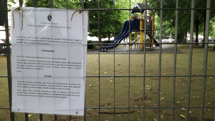 Aree gioco, tra sanificazione e sorveglianza a Torino dubbi sulla riapertura entro mercoledì