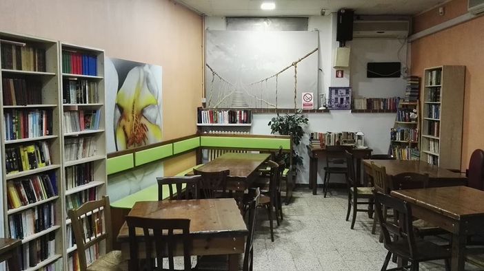 La Biblioteca Condivisa di Mirafiori cresce e accoglie i "meno giovani" tra i libri La Biblioteca Condivisa di Mirafiori cresce e accoglie i "meno giovani" tra i libri