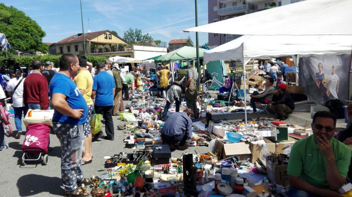 Controlli della Municipale in via Carcano e san Pietro in Vincoli: multe e sequestri Controlli della Municipale in via Carcano e san Pietro in Vincoli: multe e sequestri