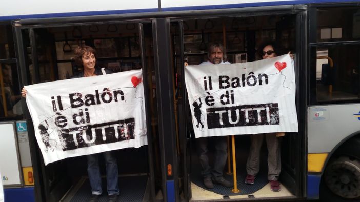 Viaggio sulla navetta gratuita (semi-vuota) del Balù Green