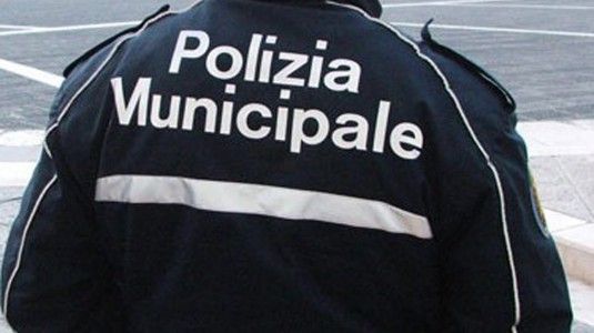 Tenta di rubare alimentari da un supermercato vicino all'Allianz Stadium: arrestato Tenta di rubare alimentari da un supermercato vicino all'Allianz Stadium: arrestato