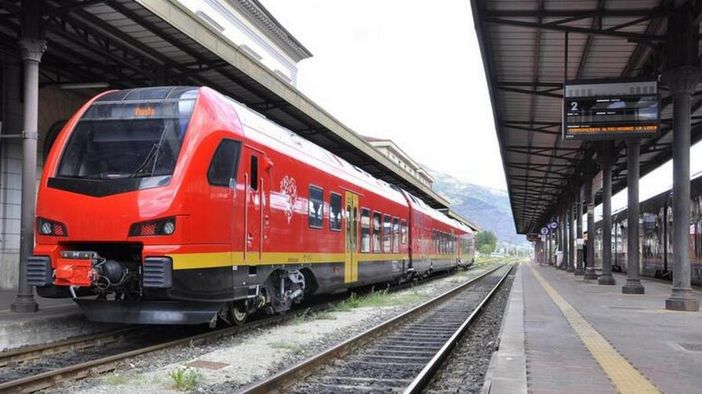 Linea Ivrea-Chivasso, Avetta: "La Regione Piemonte sospenda gli aumenti tariffari"