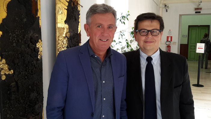 Il sindaco Claudio Castello con l'assessore al Commercio Pasquale Centin