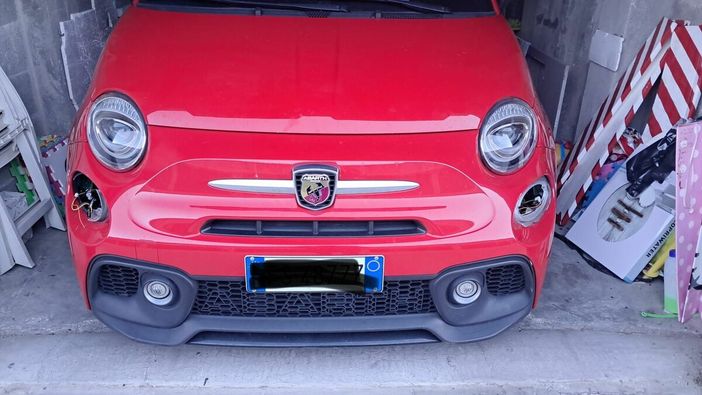 Alcuni dei veicoli rubati e danneggiati nel deposito Gtt Alcuni dei veicoli rubati e danneggiati nel deposito Gtt