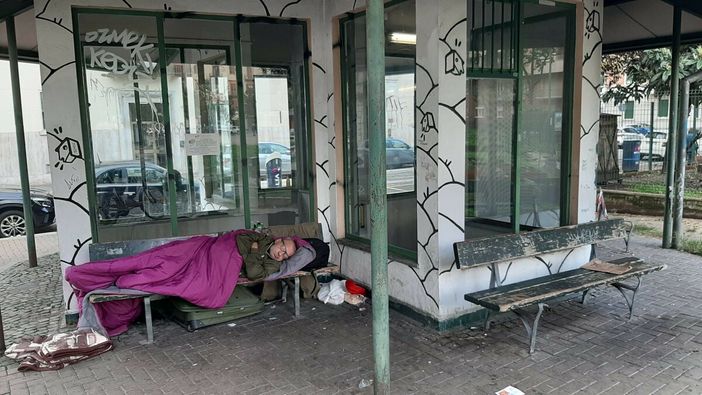 Nuovi bivacchi in piazza Risorgimento Nuovi bivacchi in piazza Risorgimento