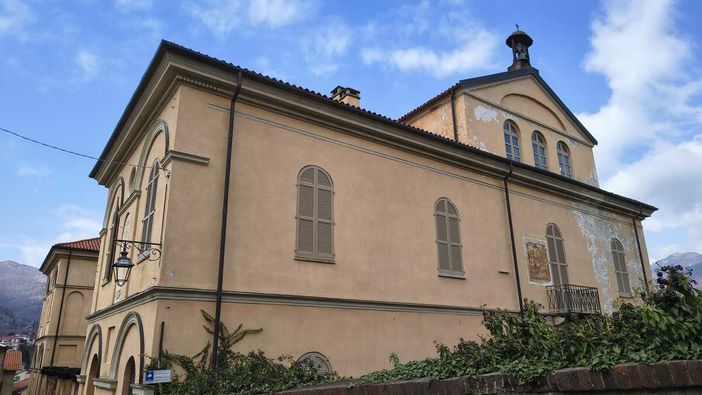 L'ex ospedale Mauriziano di Lanzo L'ex ospedale Mauriziano di Lanzo