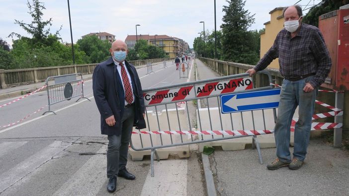 Alpignano, Coldiretti protesta: "Non basta la riapertura parziale del ponte nuovo" Alpignano, Coldiretti protesta: "Non basta la riapertura parziale del ponte nuovo"