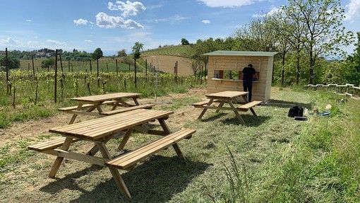 Un "agrichiringuito" tra le colline del Ruchè nell'Astigiano Un "agrichiringuito" tra le colline del Ruchè nell'Astigiano