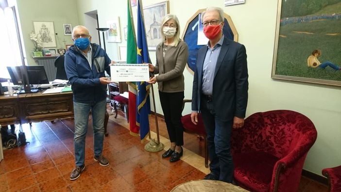 Carmagnola, dall'Ascom un aiuto al Comune per le famiglie più bisognose Carmagnola, dall'Ascom un aiuto al Comune per le famiglie più bisognose