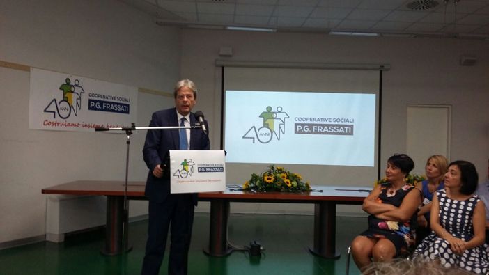 Gentiloni a Torino: "Qui ho visto l'Italia sociale che risponde alle esigenze" (fotogallery)