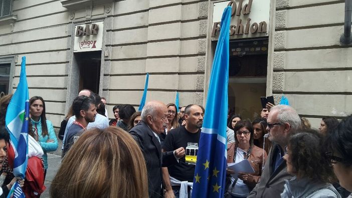 Per Eurofidi sciopero nazionale indetto dai sindacati: “La Regione e le banche diano garanzie ai futuri disoccupati” Per Eurofidi sciopero nazionale indetto dai sindacati: “La Regione e le banche diano garanzie ai futuri disoccupati”