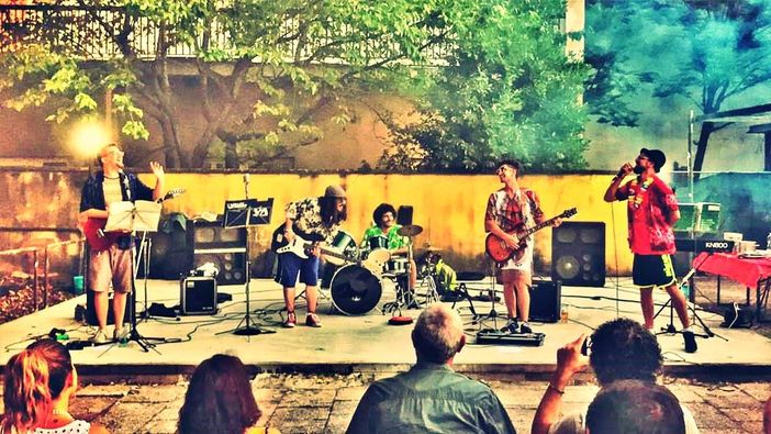 Ollapanini: oscilliamo tra l’esistenzialismo e il carnevalesco