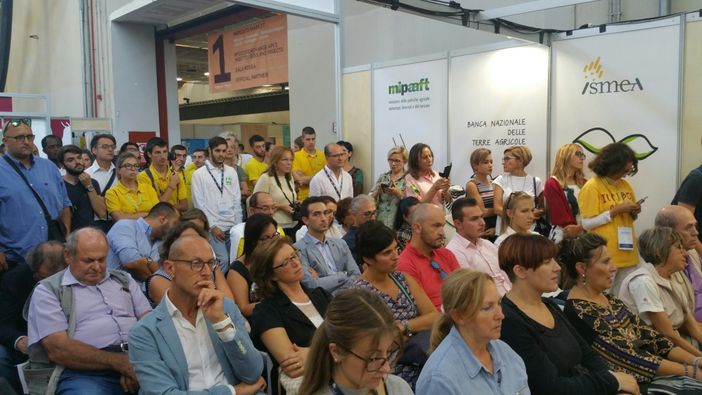 Coldiretti Piemonte: boom di acquisti nei mercati di campagna amica Coldiretti Piemonte: boom di acquisti nei mercati di campagna amica