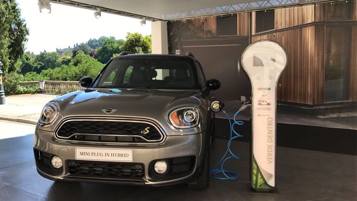 Torino, al Salone dell’Auto si rinnova la collaborazione tra Repower e MINI
