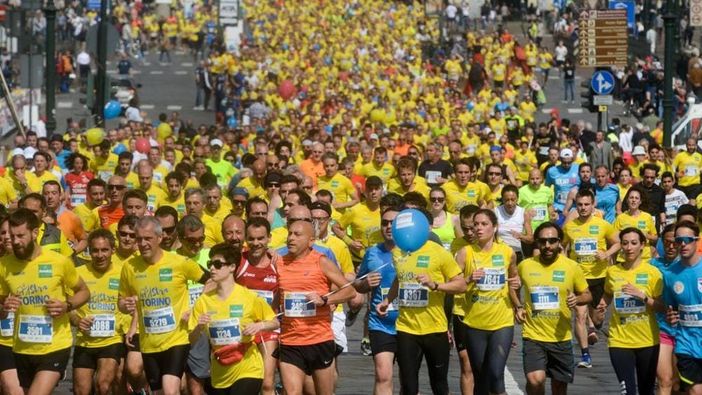 Domenica si corre la 43° StraTorino: elenco delle vie chiuse al traffico e bus deviati