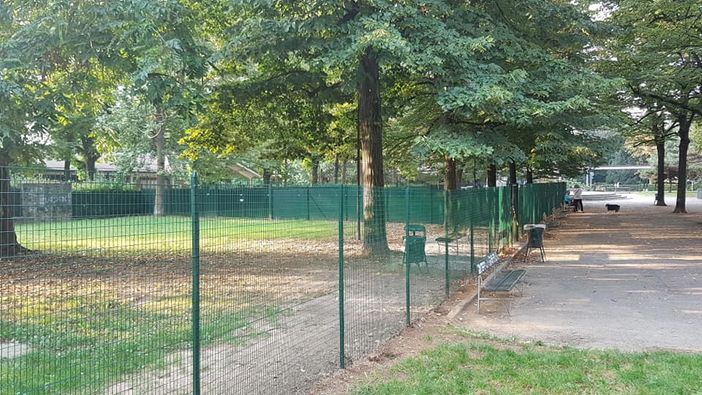 Il Comune apre l'area cani di via Cercenasco, la circoscrizione la richiude: "Lavori non terminati" Il Comune apre l'area cani di via Cercenasco, la circoscrizione la richiude: "Lavori non terminati"