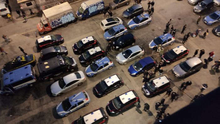 assembramenti in piazza santa giulia