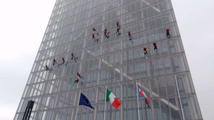 babbi Natale grattacielo della regione