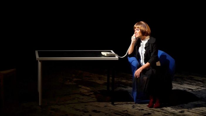 Bianca come i finocchi in insalata: dal 3 maggio per il Torino Fringe Festival
